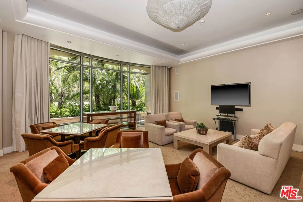 10800 Wilshire Boulevard #1101 Los Angeles, CA 90024
