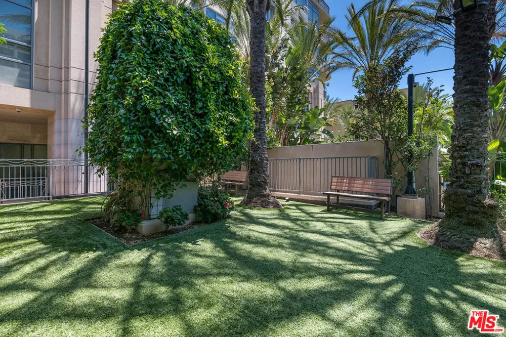 10800 Wilshire Boulevard #1101 Los Angeles, CA 90024