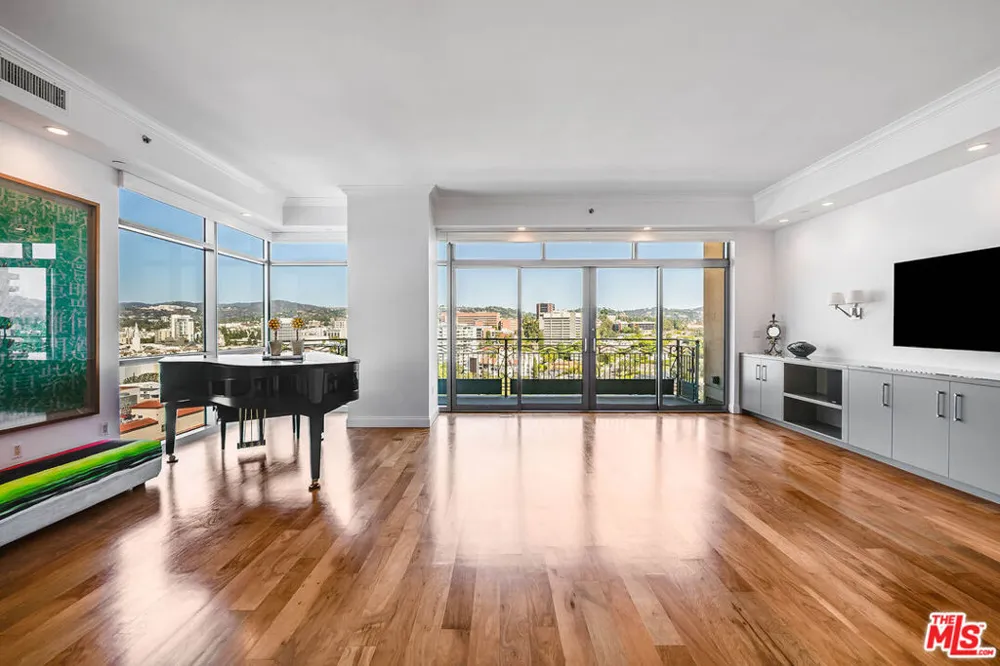 10800 Wilshire Boulevard #1101 Los Angeles, CA 90024