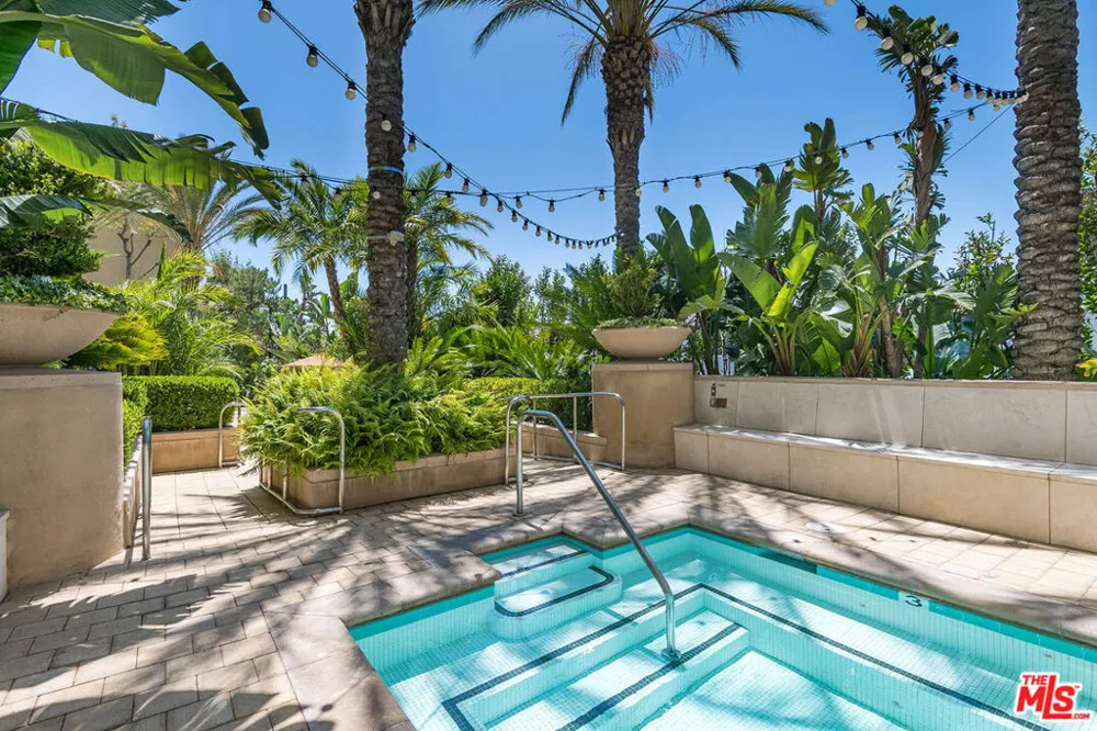 10800 Wilshire Boulevard #1101 Los Angeles, CA 90024