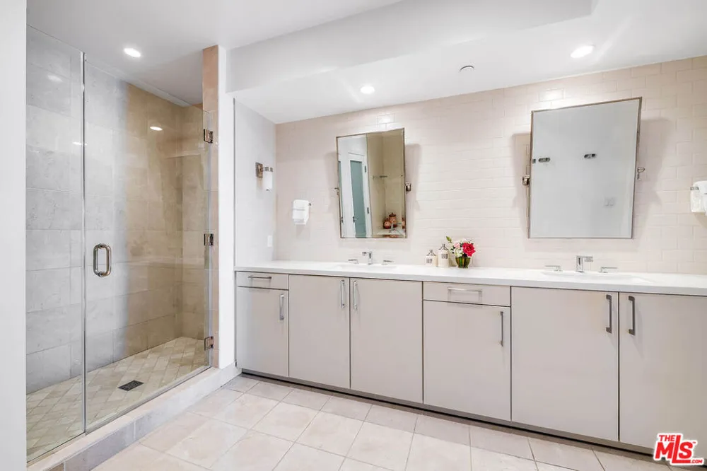 10800 Wilshire Boulevard #1101 Los Angeles, CA 90024