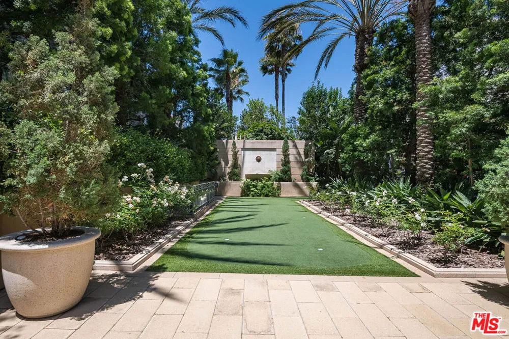 10800 Wilshire Boulevard #1101 Los Angeles, CA 90024