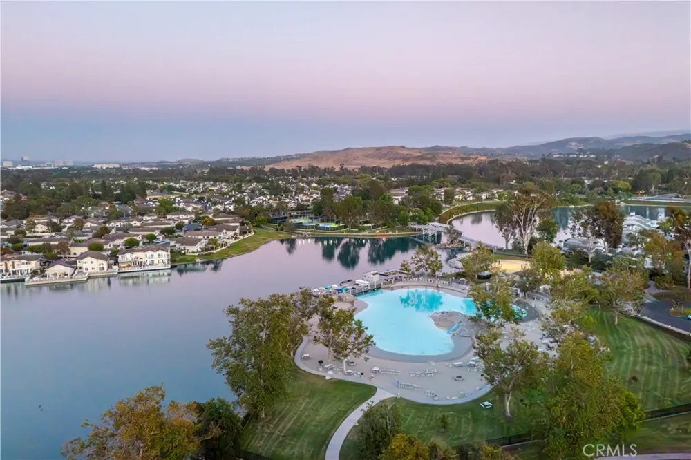 101 Rockwood #52 Irvine, CA 92614