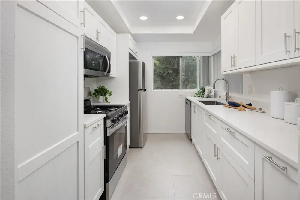101 Rockwood #52 Irvine, CA 92614