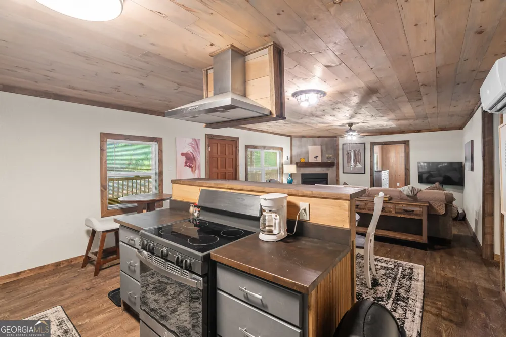 4326 White Oak DR Hiawassee, GA 30546