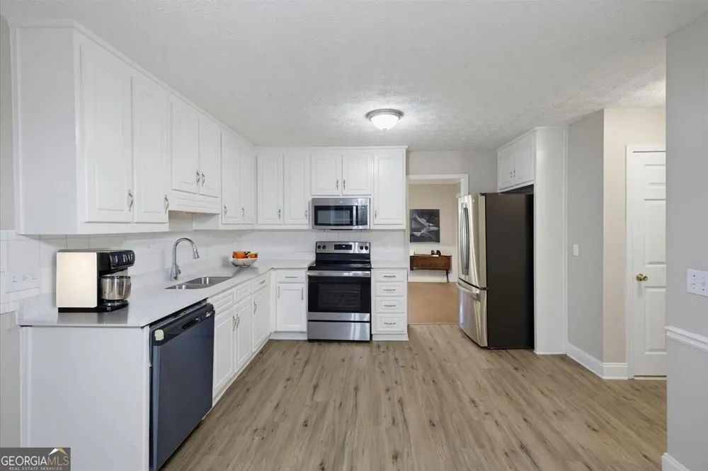 310 Rockingham DR Loganville, GA 30052