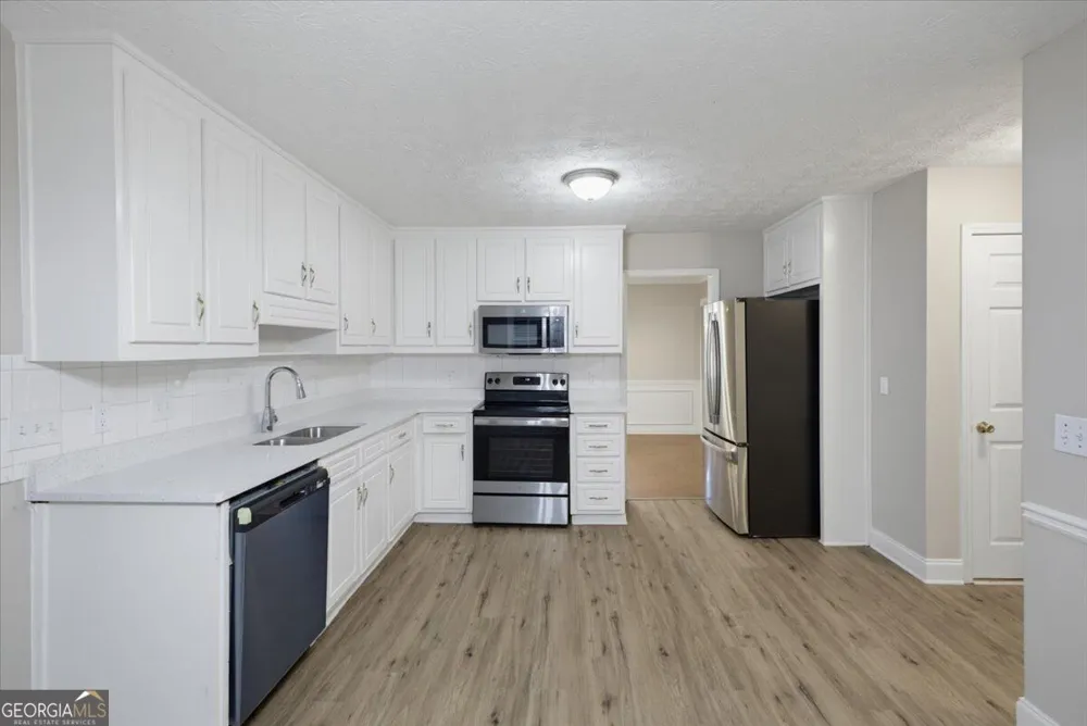 310 Rockingham DR Loganville, GA 30052