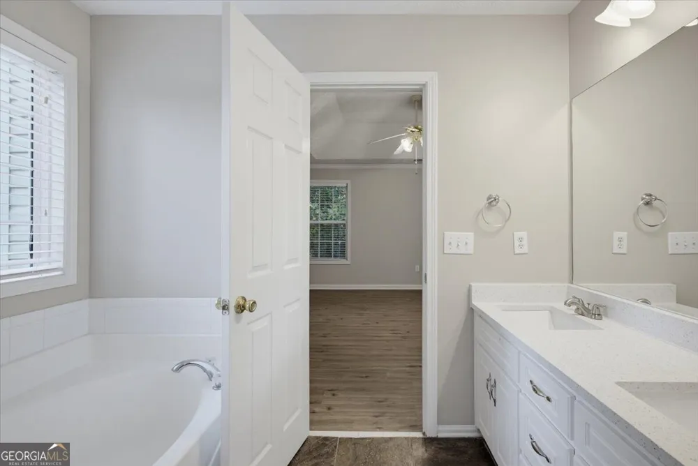 310 Rockingham DR Loganville, GA 30052