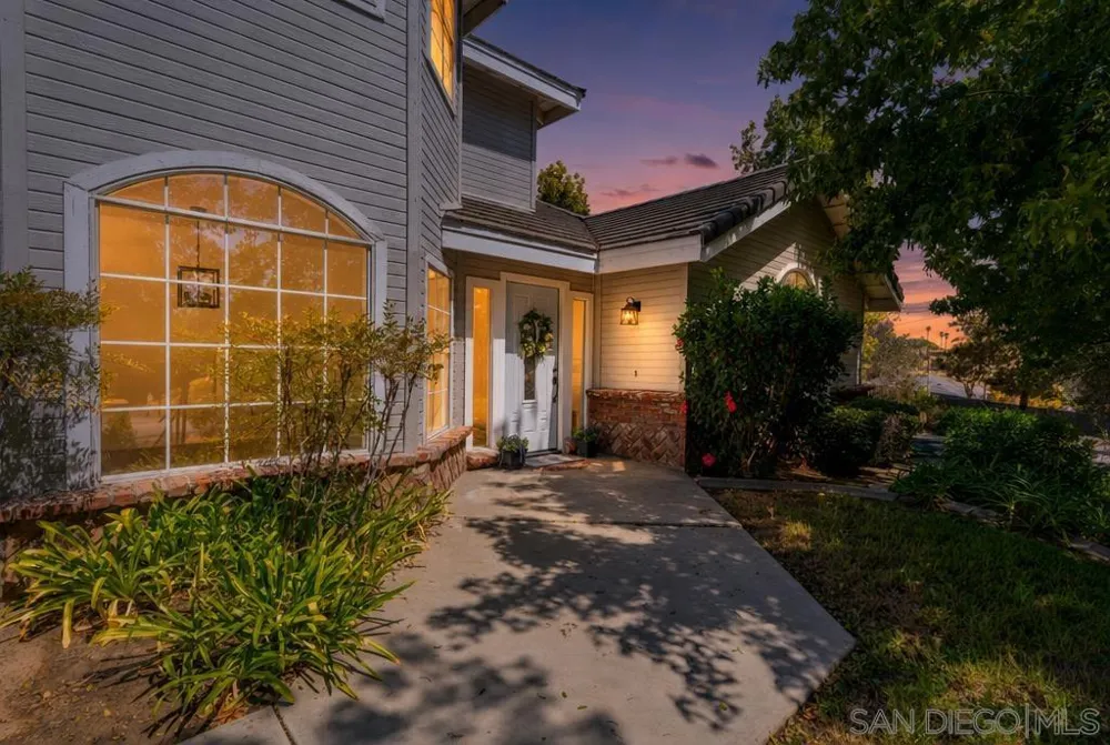 1474 Via Encinos Fallbrook, CA 92028