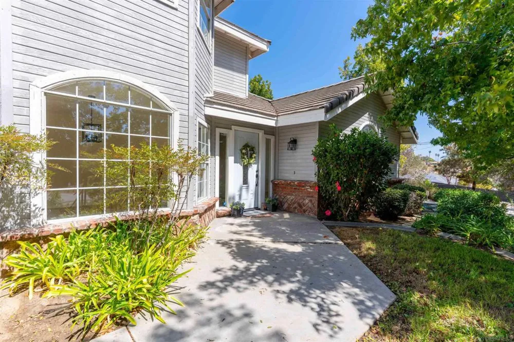 1474 Via Encinos Fallbrook, CA 92028