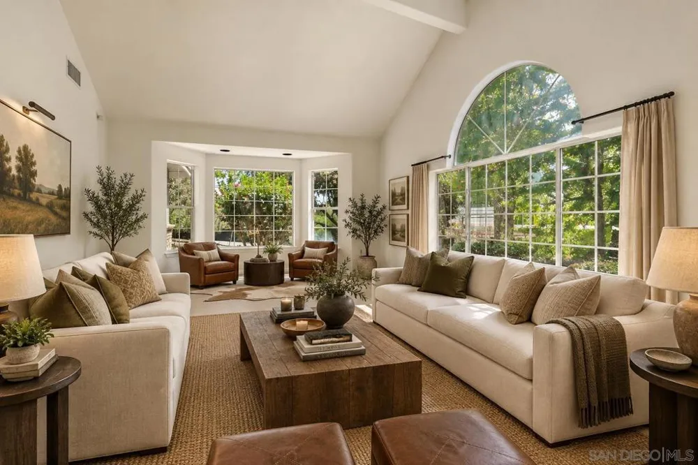 1474 Via Encinos Fallbrook, CA 92028
