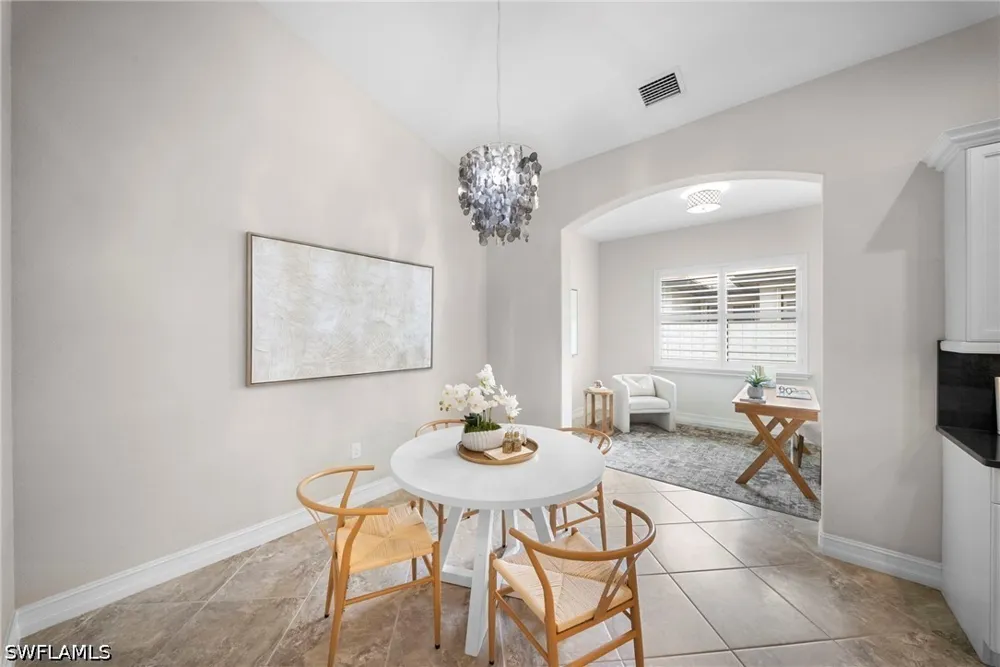 Acorn Way Naples, FL 34119