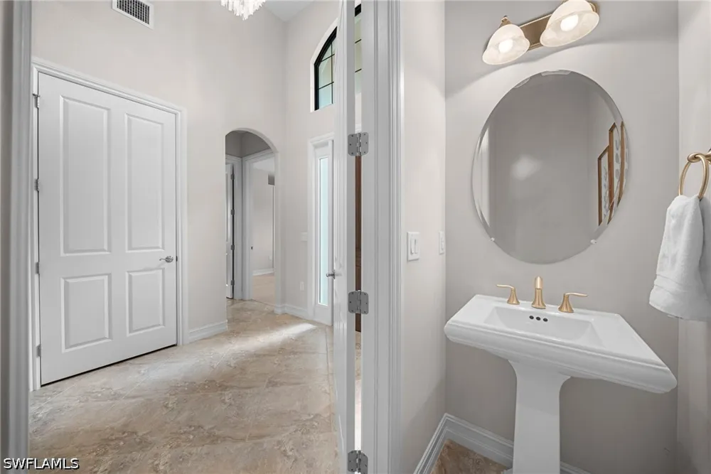 Acorn Way Naples, FL 34119
