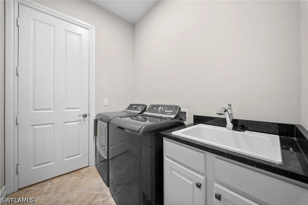 Acorn Way Naples, FL 34119