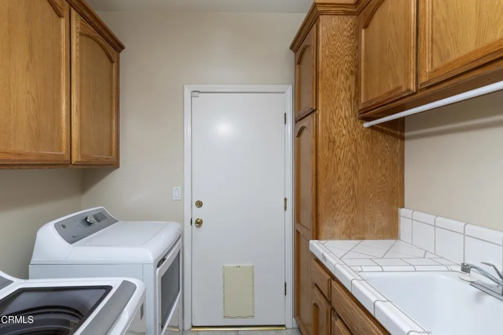 13806 Table Rock Avenue Bakersfield, CA 93314
