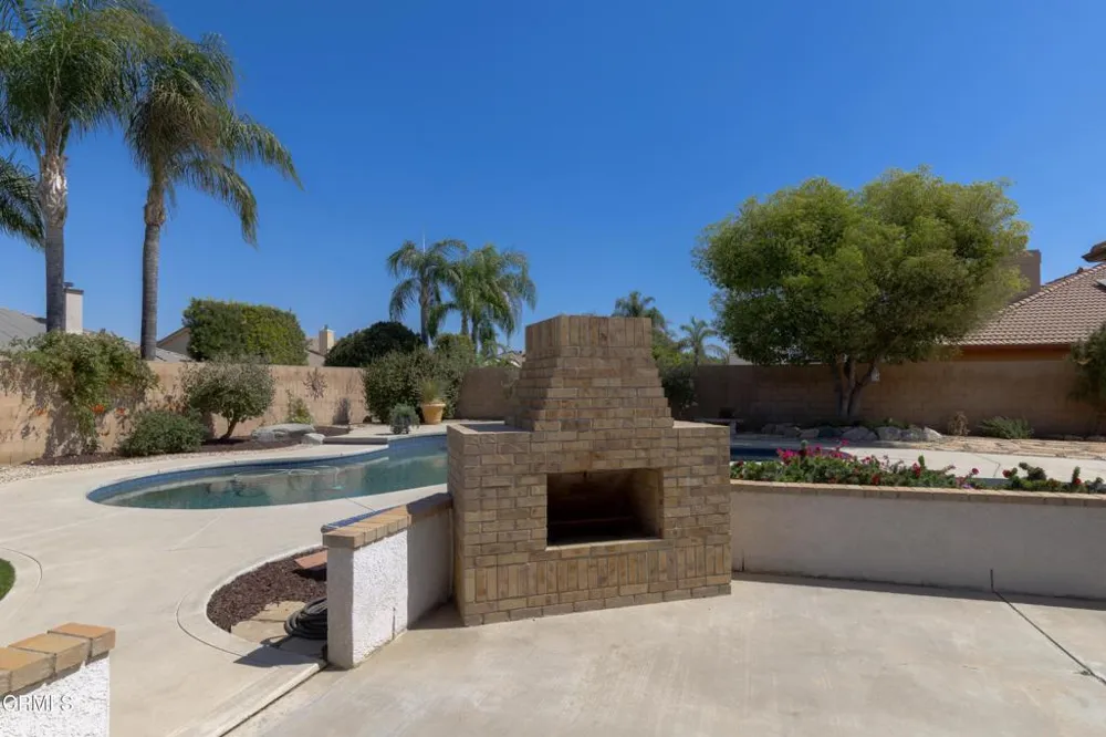 13806 Table Rock Avenue Bakersfield, CA 93314