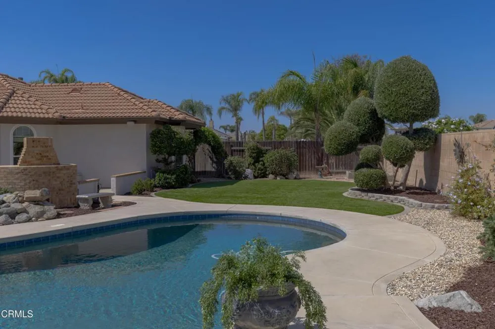 13806 Table Rock Avenue Bakersfield, CA 93314