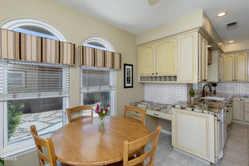 13806 Table Rock Avenue Bakersfield, CA 93314