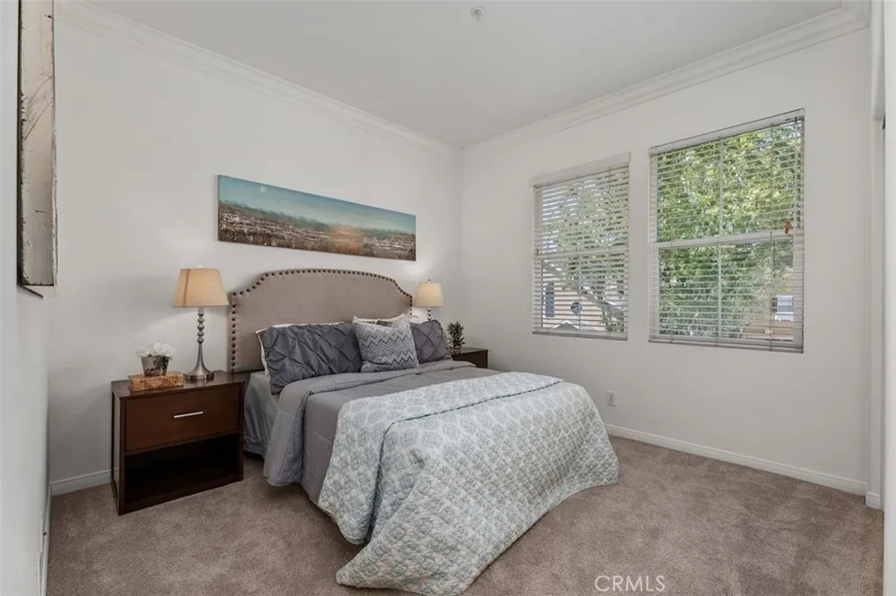 44 Burlingame Irvine, CA 92602