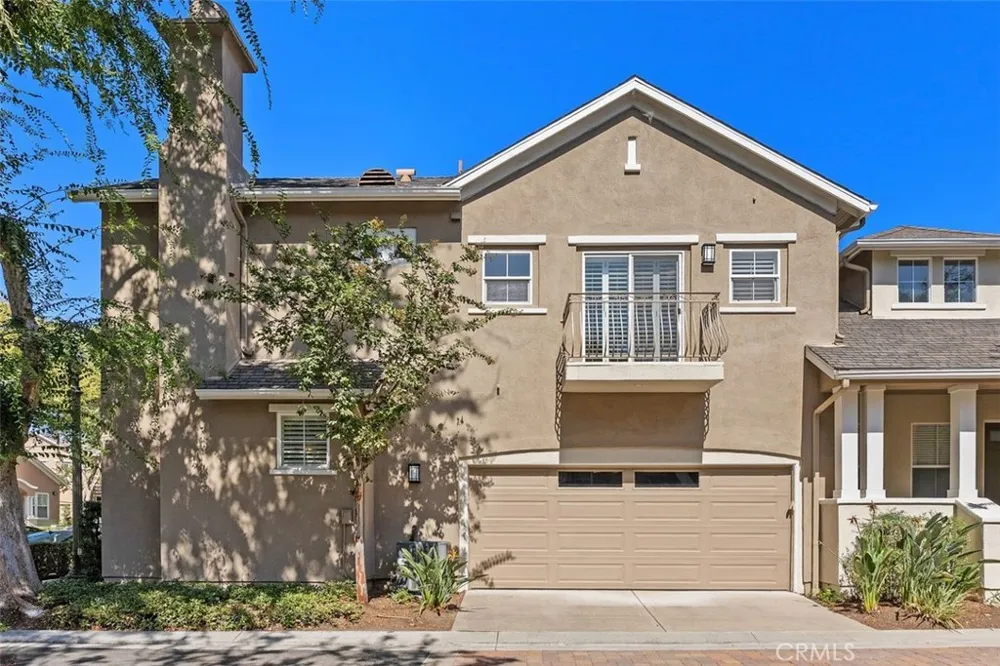 44 Burlingame Irvine, CA 92602