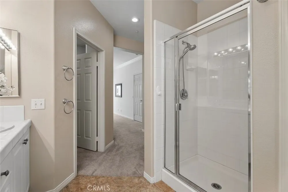 44 Burlingame Irvine, CA 92602