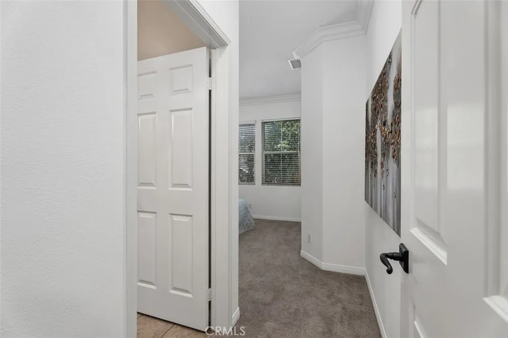 44 Burlingame Irvine, CA 92602