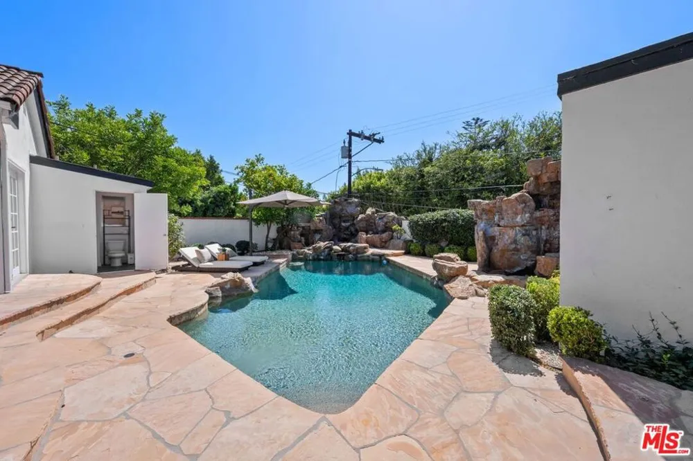 491 S Spalding Drive Beverly Hills, CA 90212