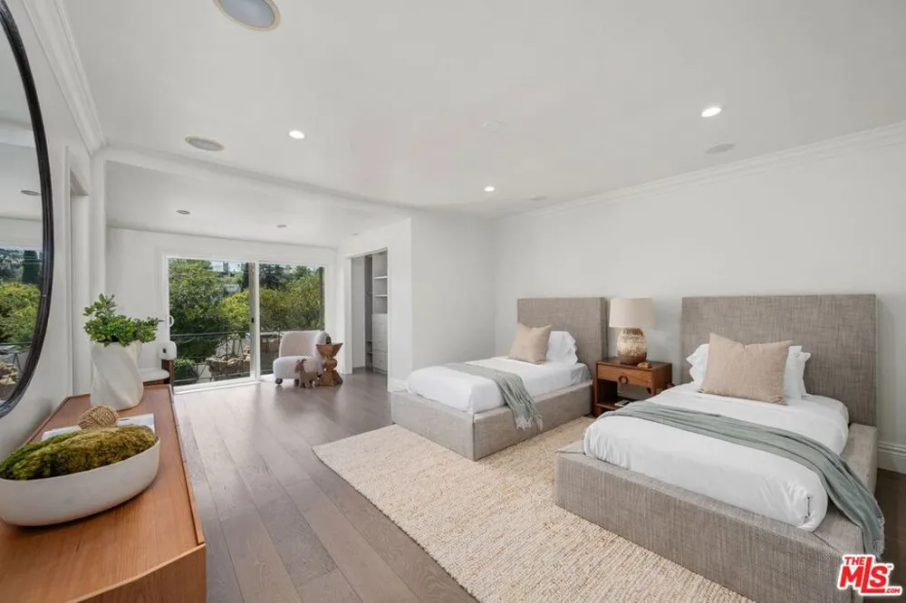 491 S Spalding Drive Beverly Hills, CA 90212