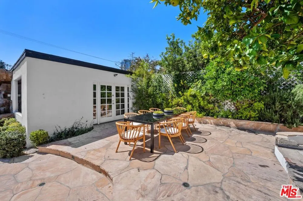 491 S Spalding Drive Beverly Hills, CA 90212