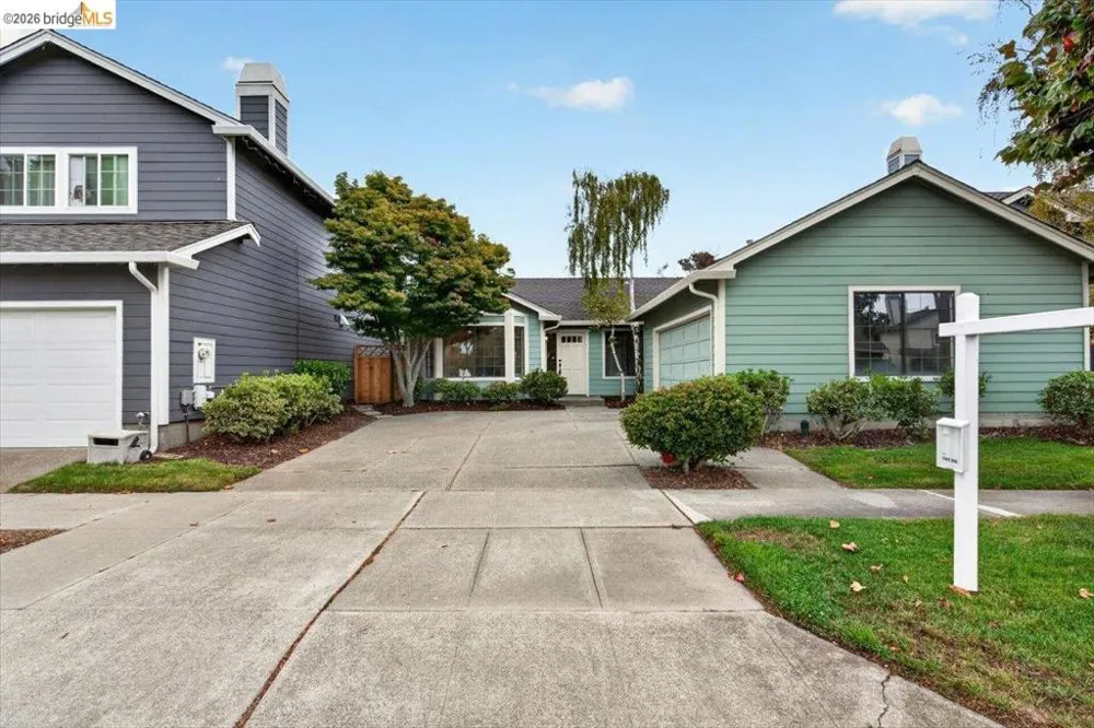 29 Captains Dr Alameda, CA 94502
