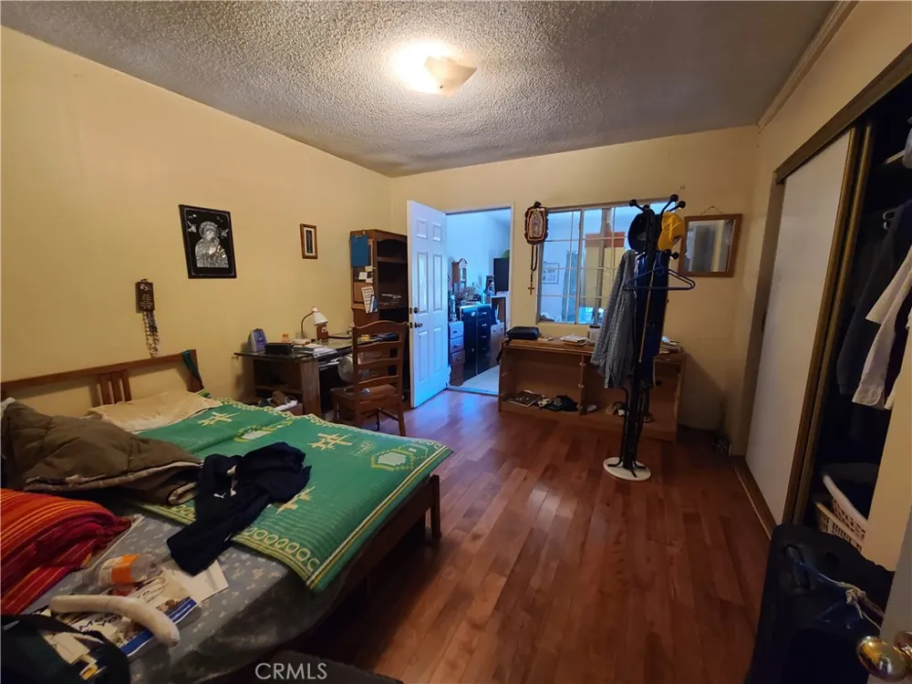 2016 Thurman Avenue Los Angeles, CA 90016