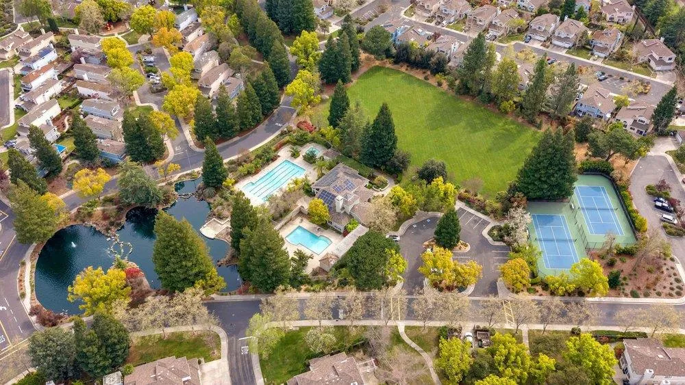 11501 Sunrise Spring Court Cupertino, CA 95014