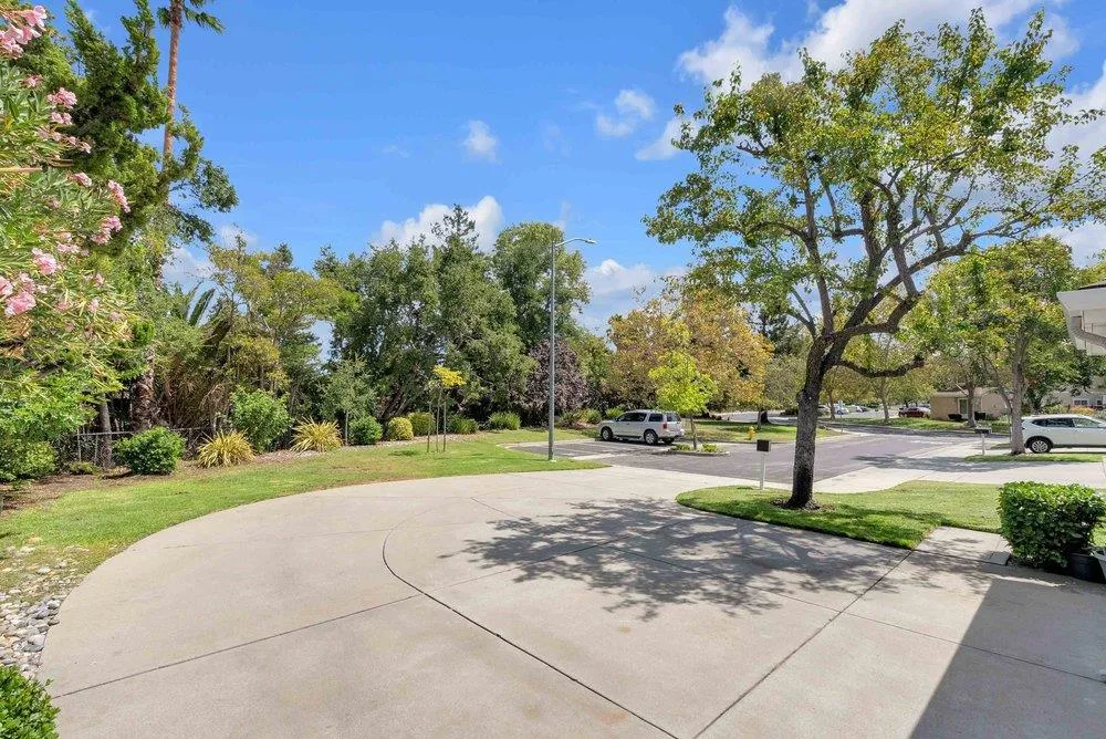 11501 Sunrise Spring Court Cupertino, CA 95014