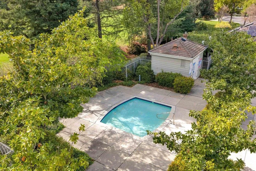 11501 Sunrise Spring Court Cupertino, CA 95014