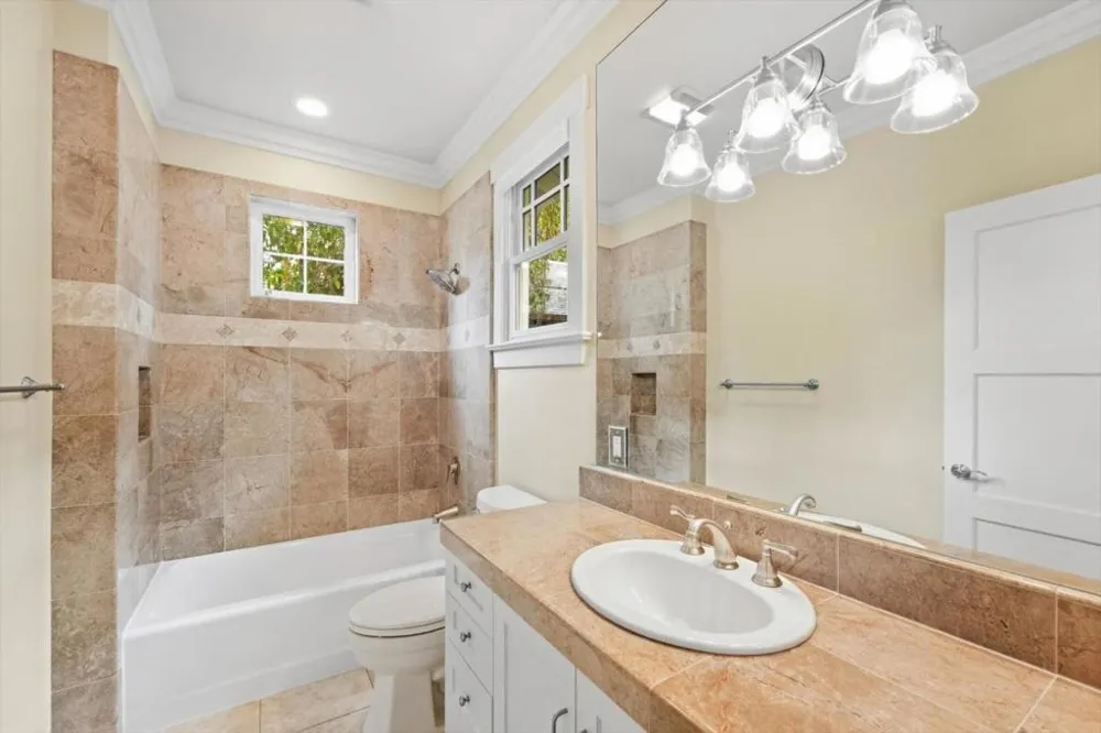 27 Cross Way Los Gatos, CA 95030