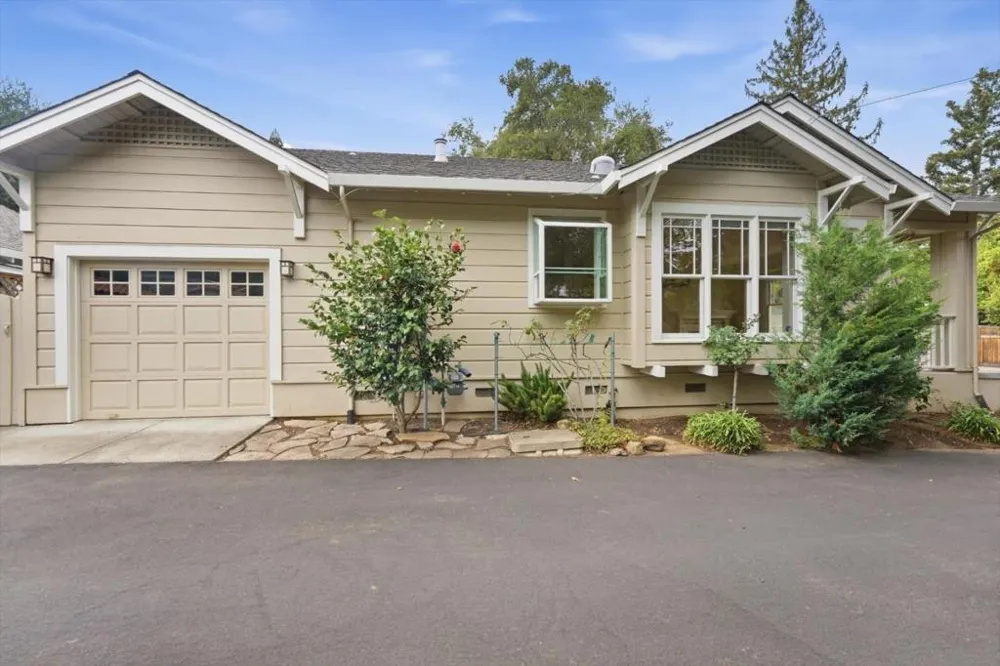 27 Cross Way Los Gatos, CA 95030