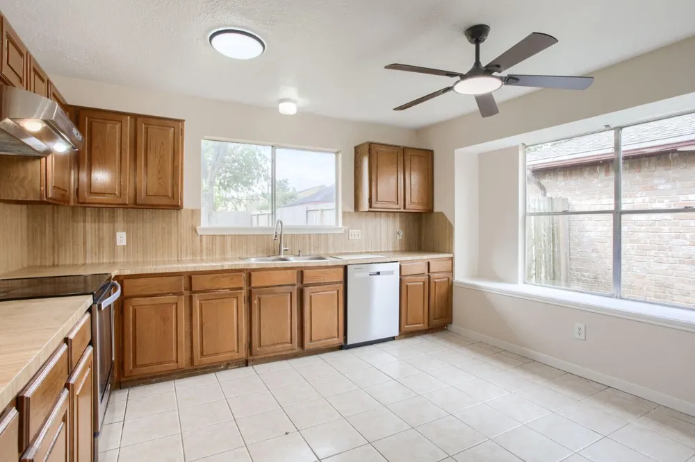 13435 Chipman Glen Drive Houston, TX 77082