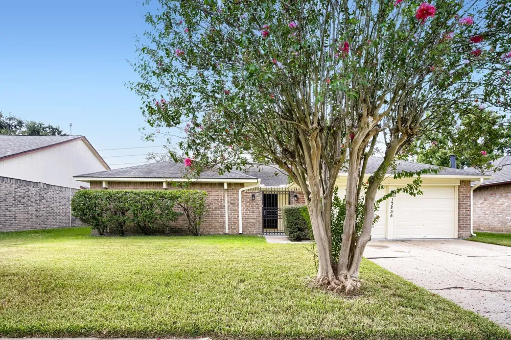 13435 Chipman Glen Drive Houston, TX 77082