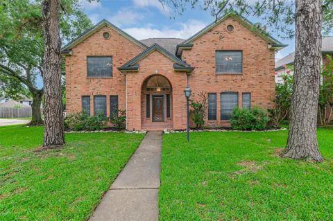 10218 Hedge Way Drive