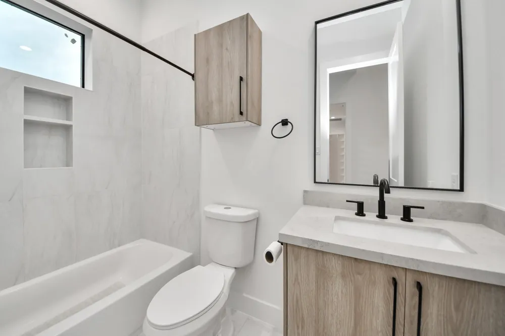 5905 Fairdale Lane #B Houston, TX 77057