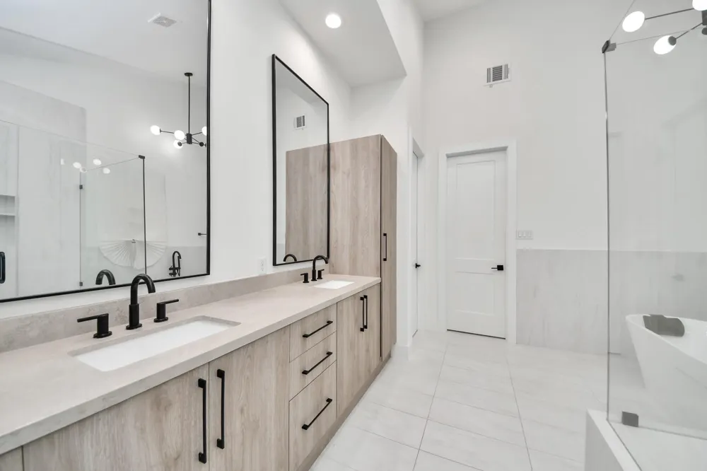 5905 Fairdale Lane #B Houston, TX 77057