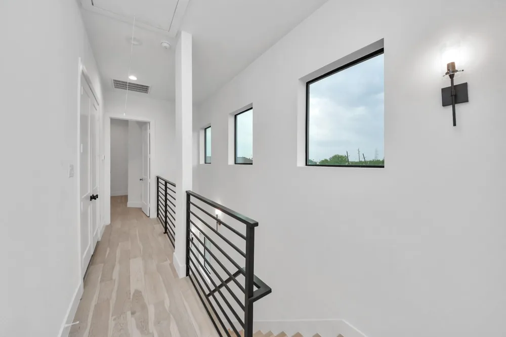 5905 Fairdale Lane #B Houston, TX 77057
