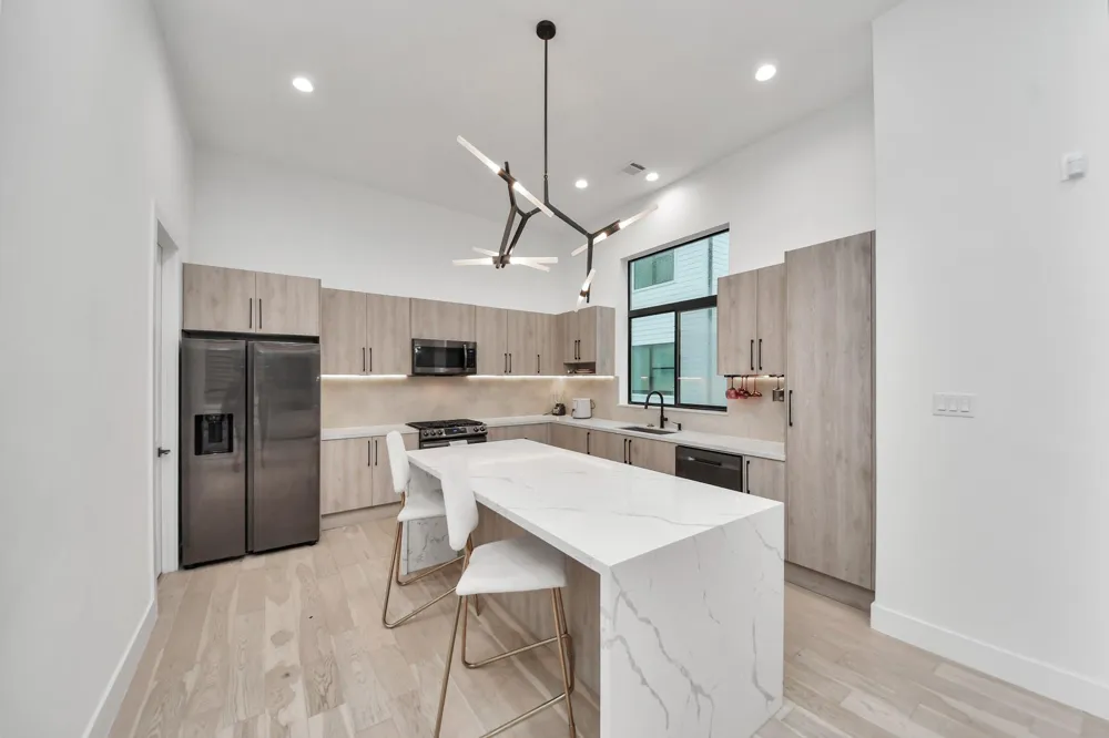 5905 Fairdale Lane #B Houston, TX 77057