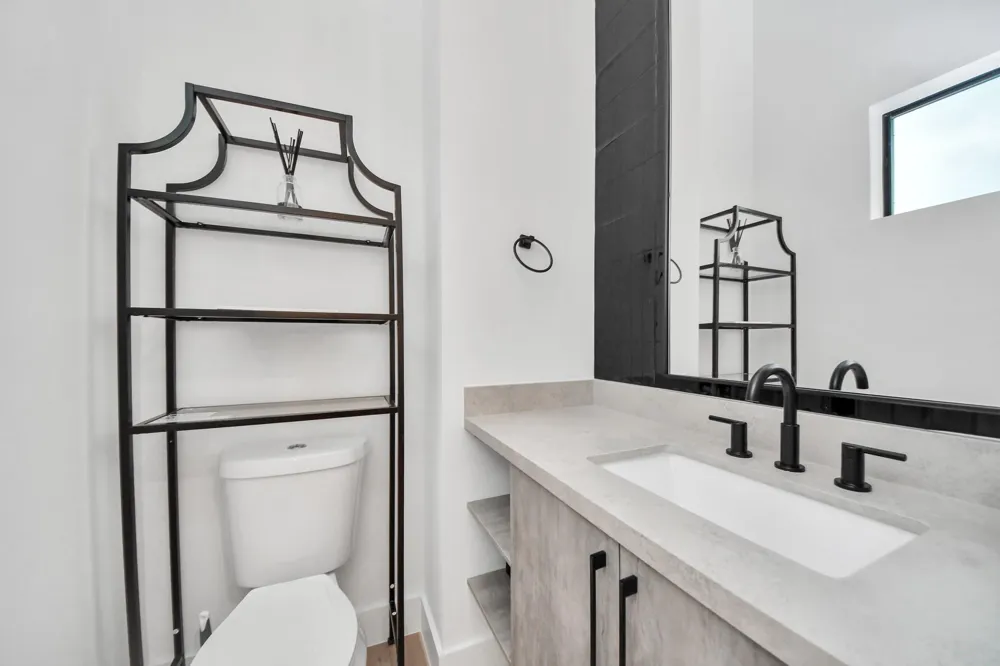 5905 Fairdale Lane #B Houston, TX 77057