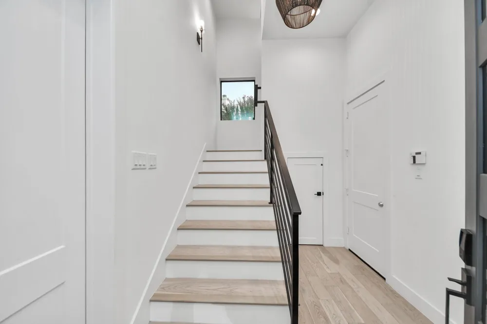 5905 Fairdale Lane #B Houston, TX 77057