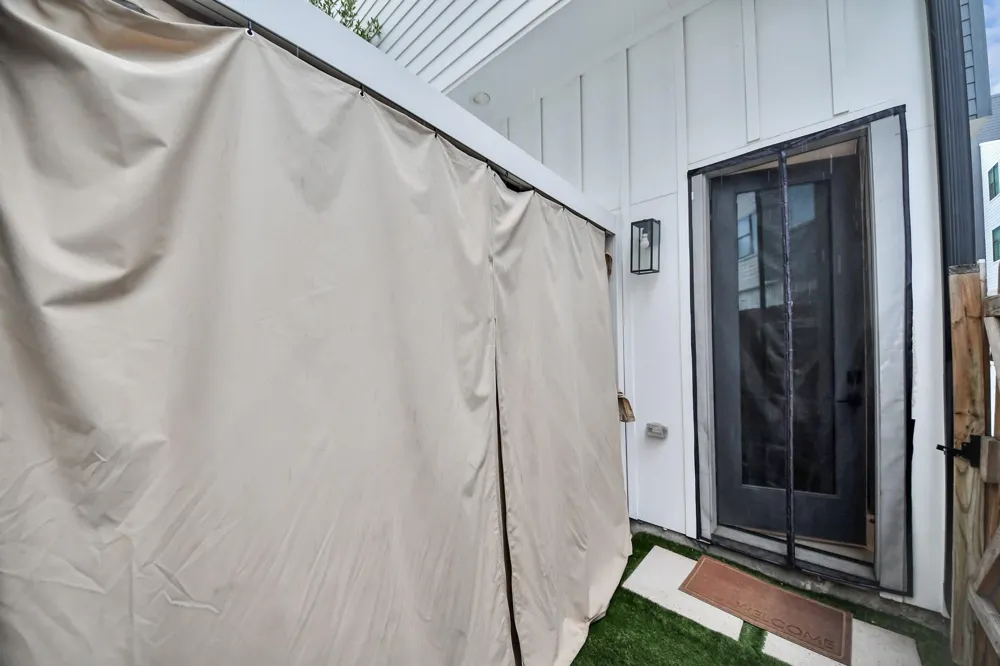 5905 Fairdale Lane #B Houston, TX 77057