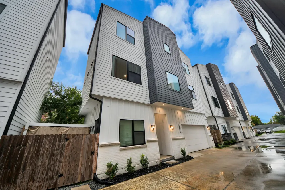 5905 Fairdale Lane #B Houston, TX 77057