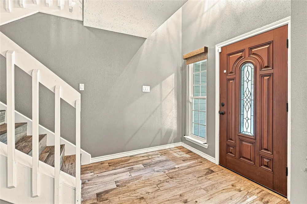 2122 Courtshire Lane Sugar Land, TX 77478