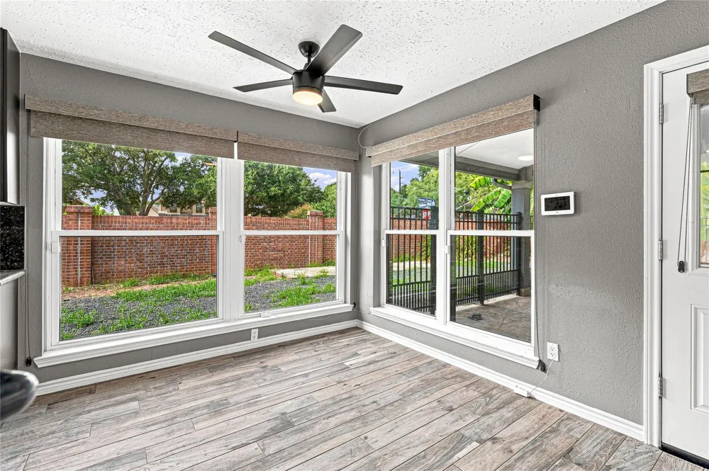 2122 Courtshire Lane Sugar Land, TX 77478