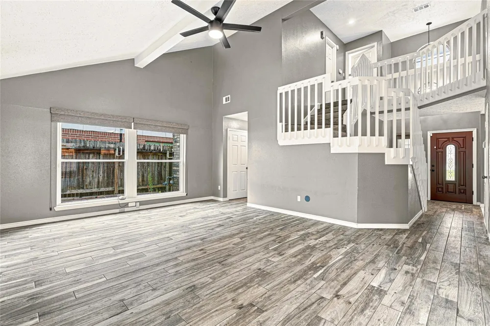 2122 Courtshire Lane Sugar Land, TX 77478